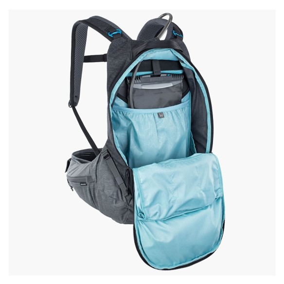 Zaino Evoc Trail Pro 16, prestazioni di alto livello con un peso minimo,