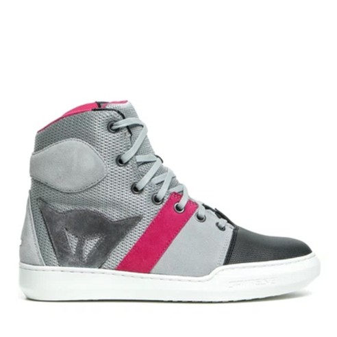 Scarpa Dainese York Air Lady - Light Grey/Coral  in vendita da Canella Motoabbigliamento.
