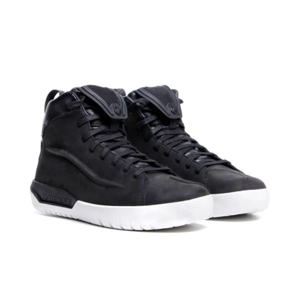 Scarpa da moto impermeabile in pelle Dainese Metractive D-Wp in vendita da Canella motoabbigliamento