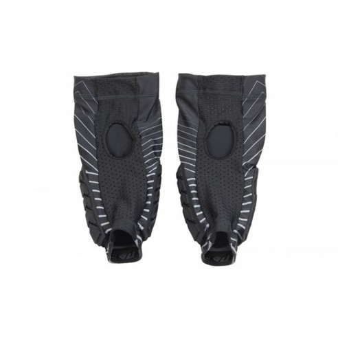 Ginocchiera Ufo M33 in offerta da Canella motoabbigliamento