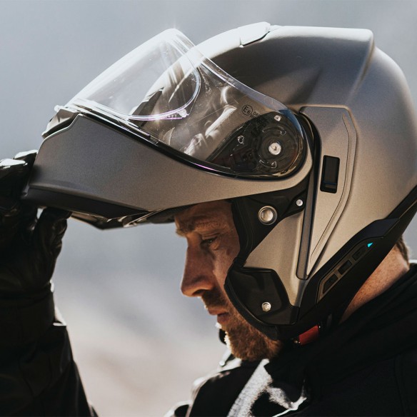 Sena SRL3 per Shoei Neotec 3, GT-Air 3 e J-Cruise 3 | Interfono Mesh e Bluetooth